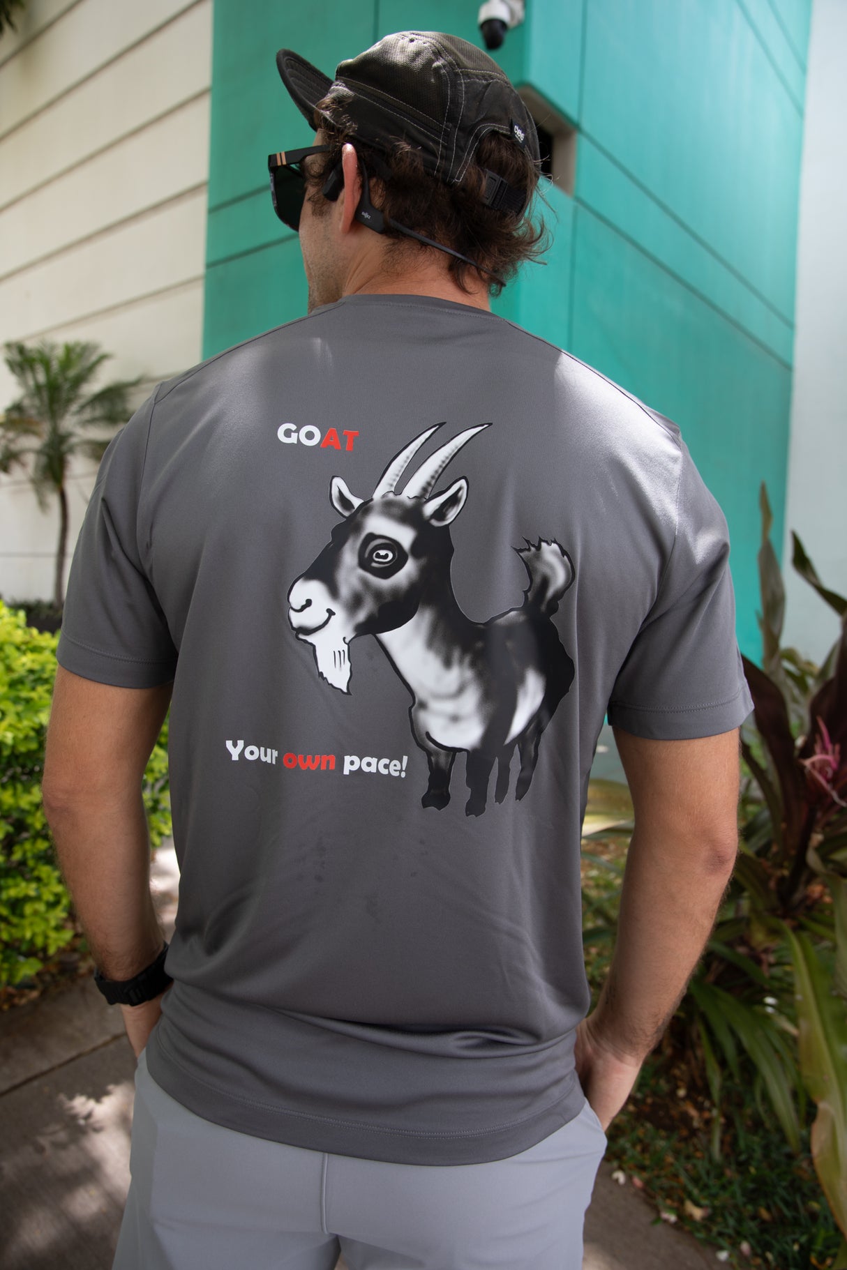 Uloha GOAT Your Own Pace T-Shirt - Men's