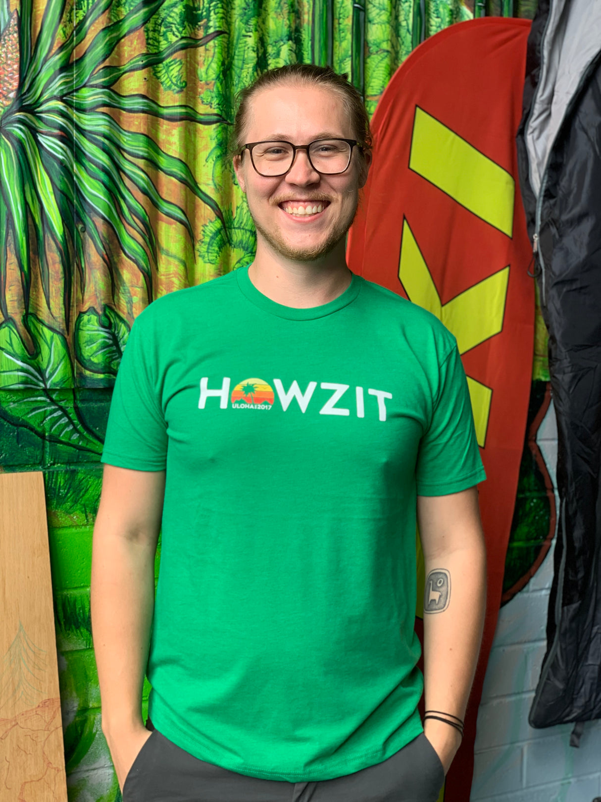 Uloha Howzit Est. 2017 Tees