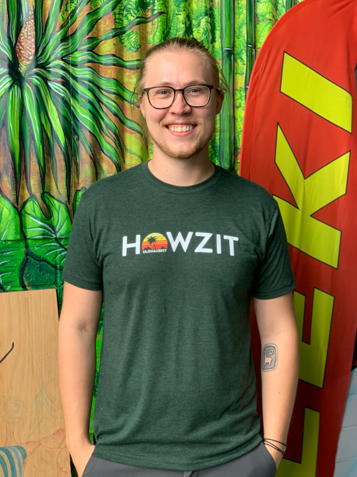 Uloha Howzit Est. 2017 Tees