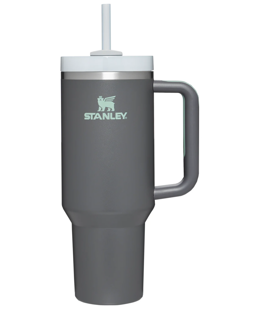 New 🤩 Stanley The Quencher H2.0 FlowState™ Tumbler
